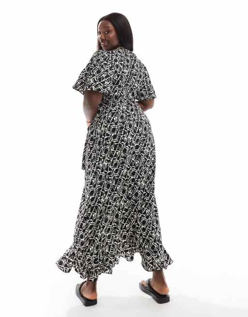 Vero Moda Curve wrap front maxi dress in black abstract print, 4 of 4