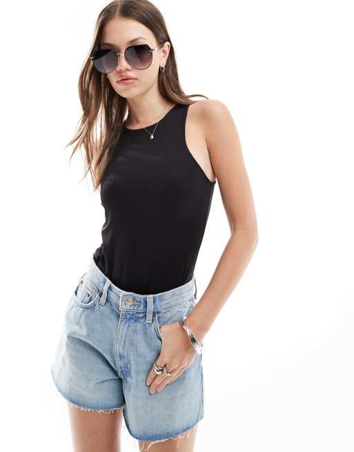 Vero Moda – Czarne body o fasonie bokserki