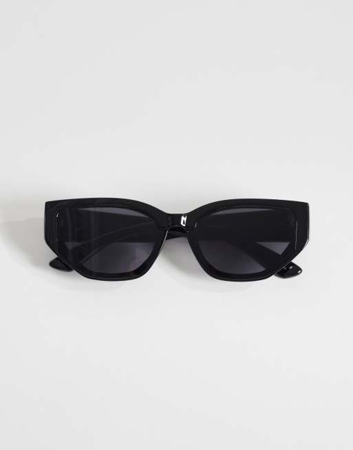 Vero Moda – Czarne kanciaste okulary przeciwsłoneczne typu kocie oczy, 3 z 3