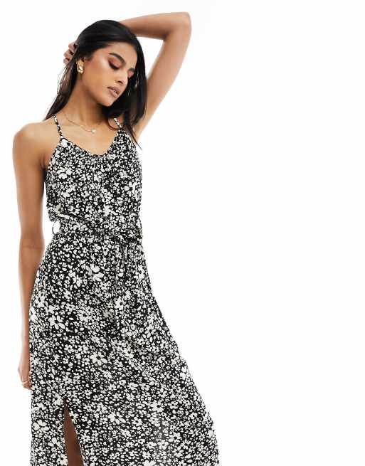 Vero Moda – Czarno-biała wiązana w talii sukienka maxi z dekoltem halter z dżerseju w kwiatowy wzór