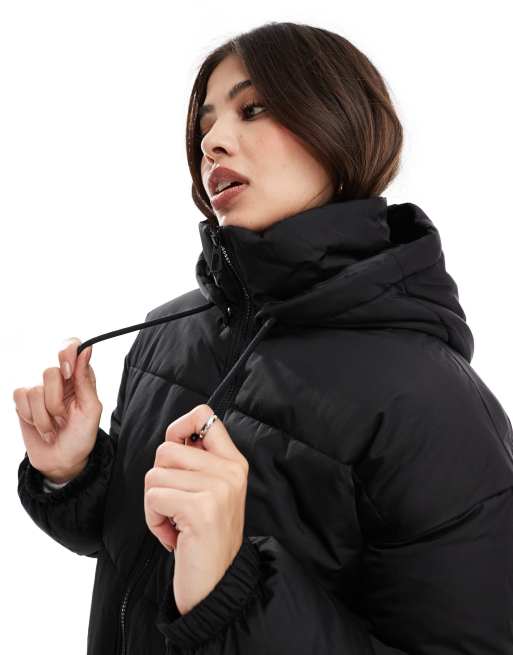 Vero Moda – Czarny ocieplany płaszcz o wydłużonym fasonie, 3 z 4