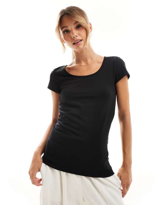 Vero Moda – Czarny T-shirt z dekoltem w kształcie litery U, 2 z 4