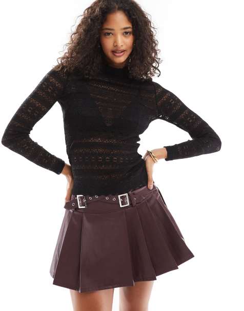 Vero Moda – Czarny top z golfem z dżersejowej koronki - view 1