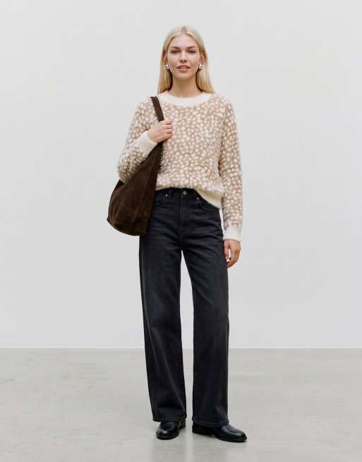 Vero Moda deer print soft fluffy knitted jumper in cream melange, 3 of 5