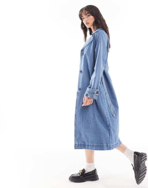 Vero Moda - Denim trenchcoat met riem en wassing in middenblauw