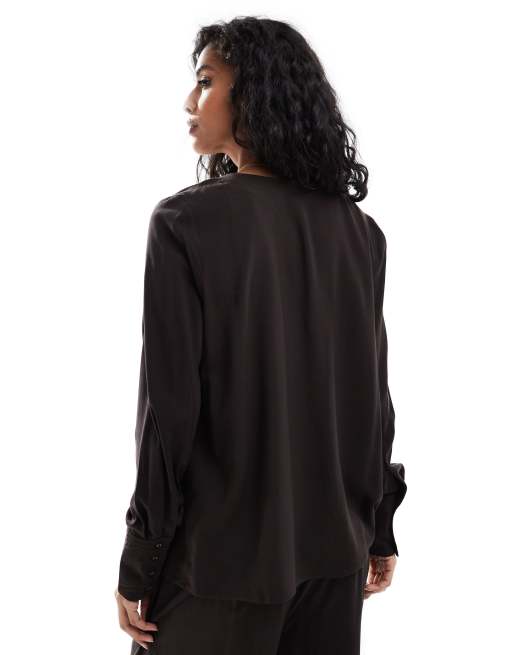 Vero Moda – Doppelreihiges Hemd aus Satin in Schokoladenbraun, Kombiteil, 4 von 4
