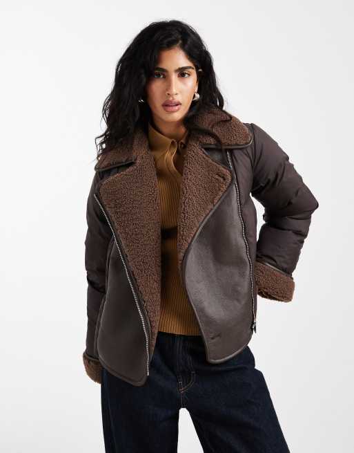Vero Moda - Doudoune courte contrastante avec détail en imitation peau de mouton - Chocolat, 2 de 4