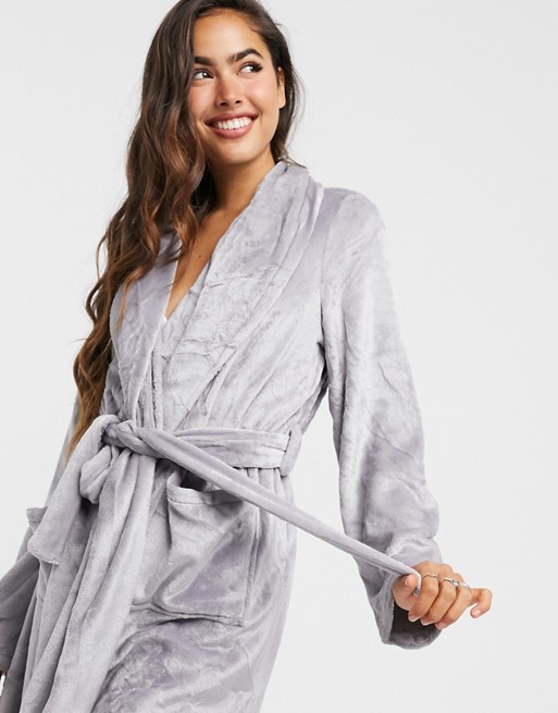 Vero Moda dressing gown in grey