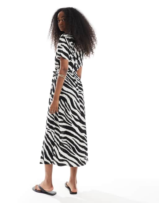 Vero Moda easy button down long shirt dress in zebra print, 4 of 4