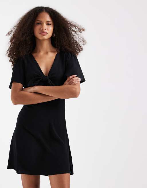 Vero Moda Easy Joy short sleeve bow front mini dress in black, 2 of 4