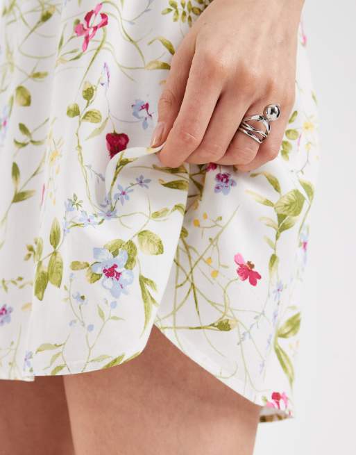 Vero Moda Easy tie shoulder cami mini dress in white wild floral print, 3 of 4