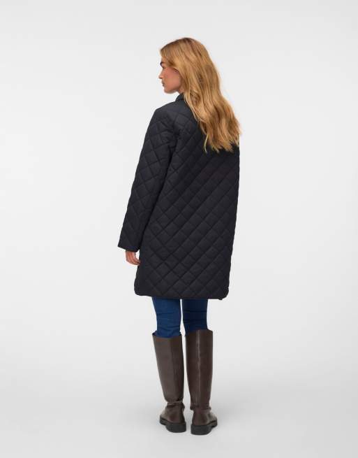 Vero Moda Emiliejane gewatteerde jas met spreadkraag in zwart, 2 van 5