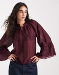 [Vero Moda] Vero Moda exaggerated sleeve ruffle detail boho blouse in burgundy-Red 2XL Winetasting