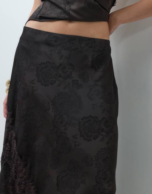 Vero Moda - falda midi satinada con detalle de encaje en marrón chocolate, conjunto, 2 de 5