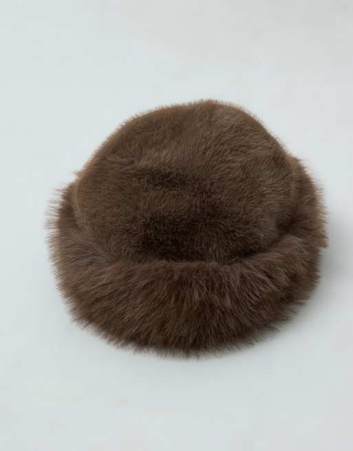 Vero Moda faux-fur beanie in lichtbruin, 5 van 5