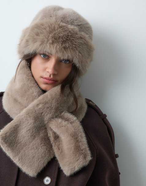 Vero Moda faux fur beanie in neutral - view 1