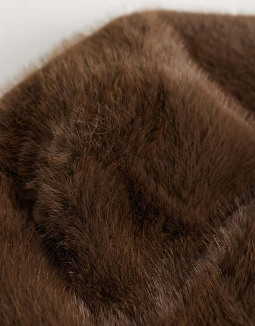Vero Moda faux fur bucket hat in light brown, 2 of 3