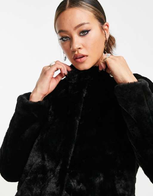 Vero moda hot sale fur coat