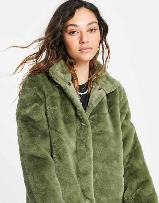 Vero faux fur coat in khaki | ASOS