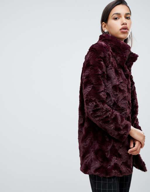 Vero moda burgundy sale faux fur coat