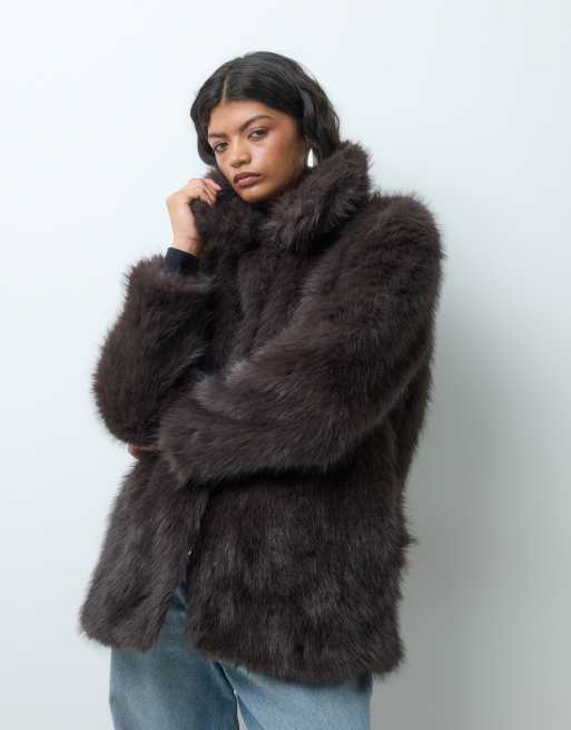Vero Moda faux fur jacket in chocolate brown, 2 of 5