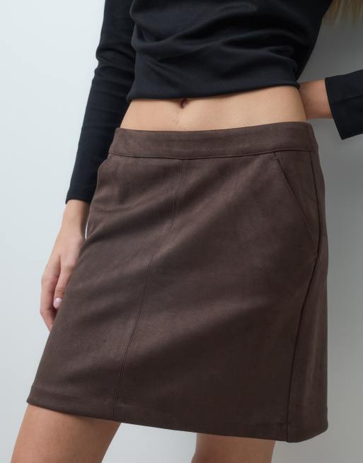 Vero Moda faux suede mini skirt in chocolate brown, 2 of 5