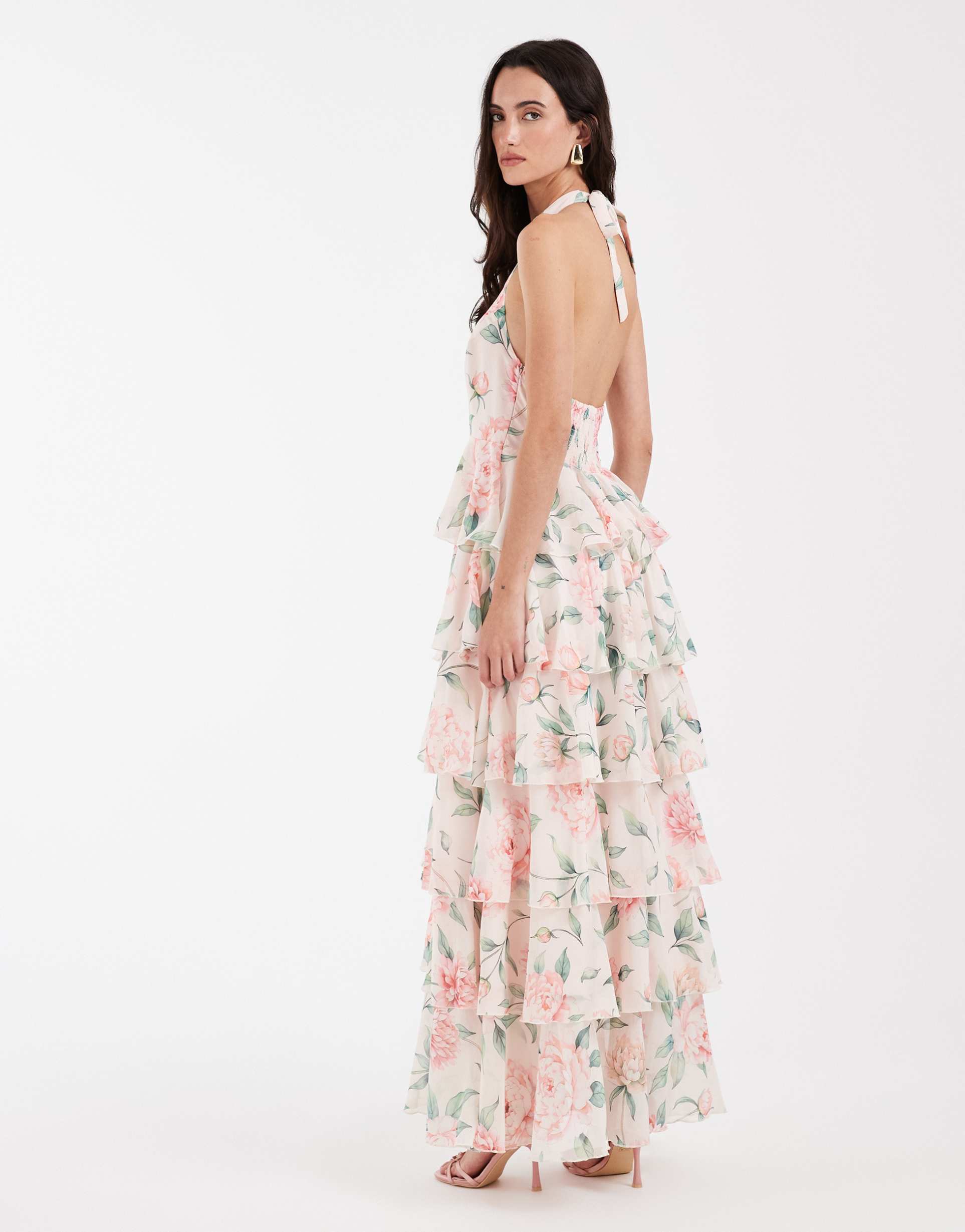vero moda felicia halter neck tiered maxi dress in cream based rose print