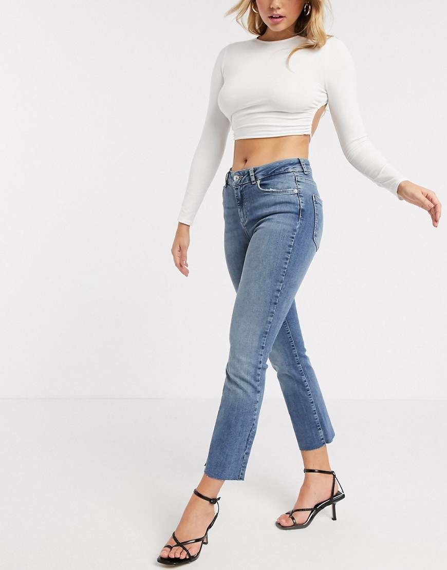 Vero Moda – Flare jeans i blå tvätt
