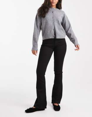 Vero Moda - Flash - Schlag-Jeans in Schwarz mit mittelhohem Bund
