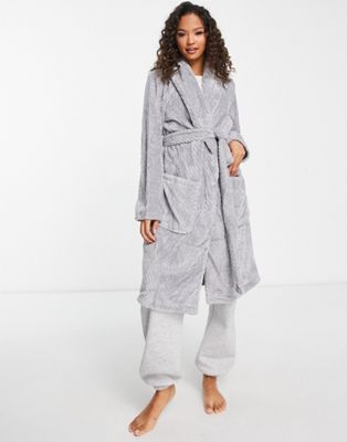 Vero Moda fluffy robe in grey