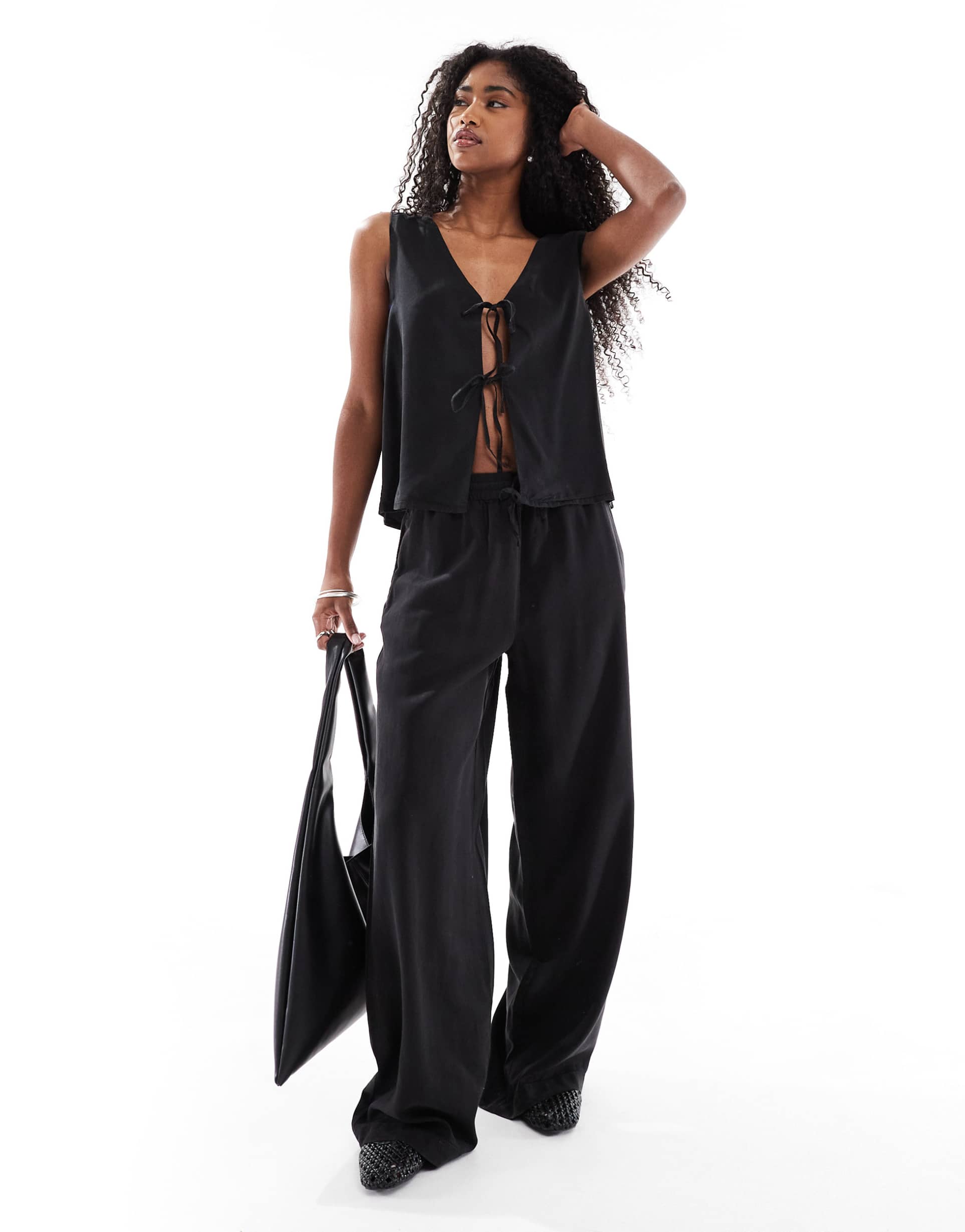vero moda fluid wide leg pants in black - part of a set