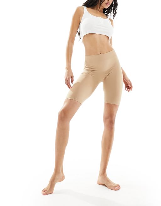 Vero Moda – Formende Unterwäsche – Nahtlose Shorts mit langem Schnitt in Beige, 4 von 4