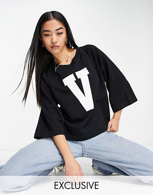 Vero Moda FRSH V sweatshirt in black 