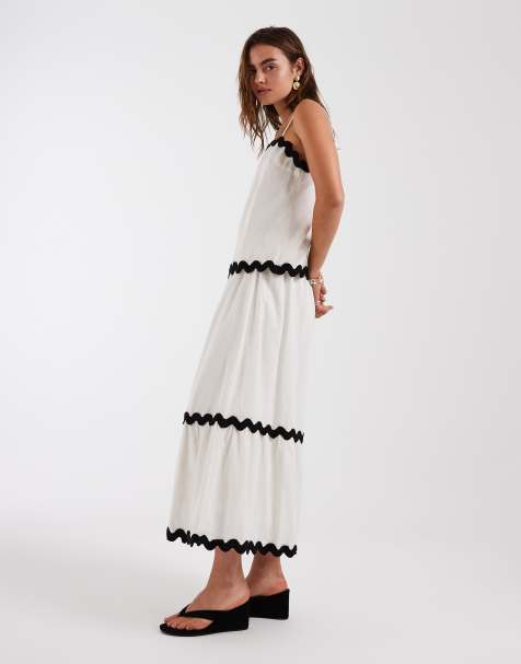 Vero Moda full tiered maxi skirt co-ord with contrast scallop trim in cream - view 1