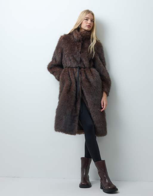 Vero Moda funnel neck faux fur long coat with tie belt in brown, 2 of 4