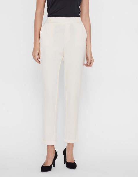 Vero Moda – Gerade geschnittene Hose in Cremeweiß - view 1