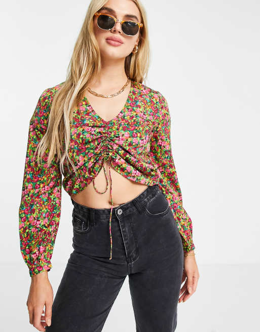 Vero Moda – Geraffte Bluse mit buntem Blümchenmuster