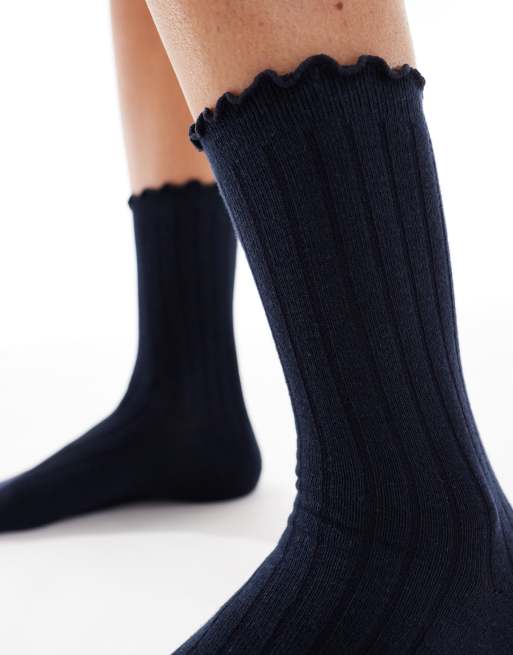 Vero Moda – Gerippte Rüschensocken in Marineblau, 2 von 3