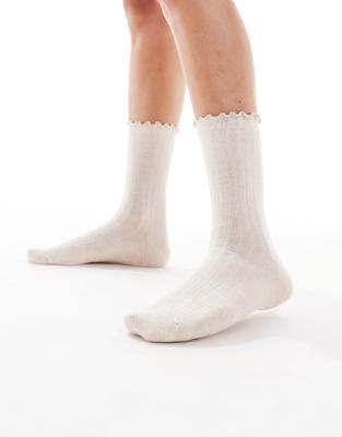 Vero Moda - Gerippte Rüschensocken in meliertem Hellbeige-Neutral