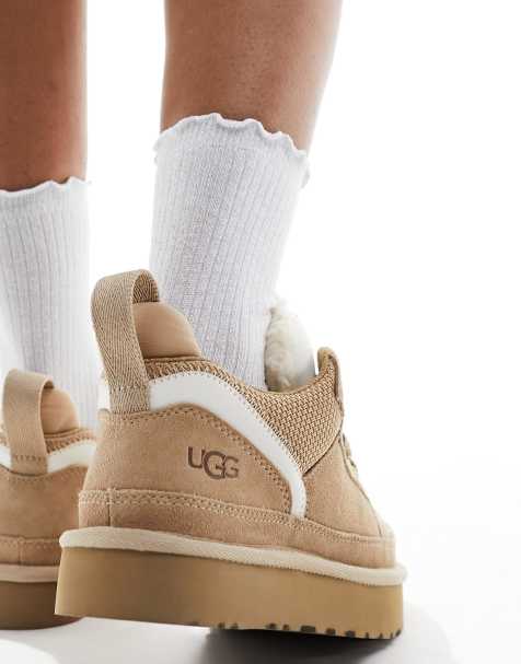 Vero Moda – Gerippte Socken in glitzerndem Weiß mit Rüschensaum - view 1