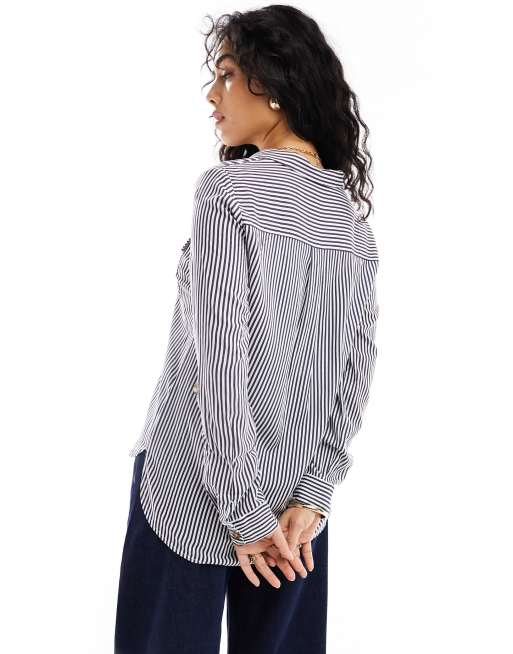 Vero Moda - Gestreept overhemd met zak aan de voorkant in marineblauw, 4 van 4