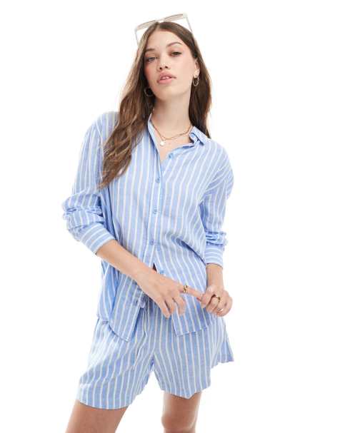 Vero Moda - Gestreept oversized overhemd van linnen in blauw, deel van co-ord set - view 1