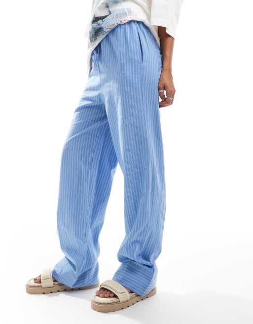 Vero Moda - Gestreepte broek met wijde pijpen en gestrikte taille in blauw, deel van co-ord set