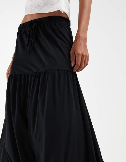 Vero Moda – Gestufter Boho-Maxirock aus schwarzem Jersey mit Taillenschnürung, 2 von 5