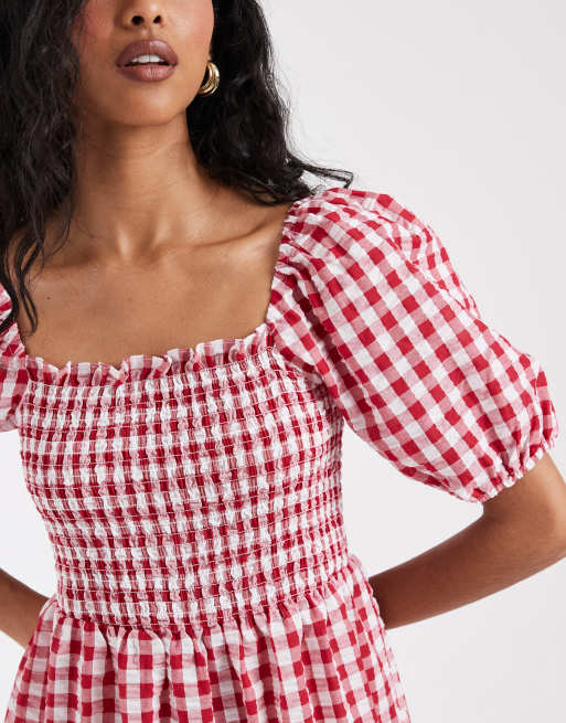 Vero Moda – Gestuftes Midikleid mit gesmoktem Oberteil, Puffärmeln und rotem Vichy-Karo, 4 von 4
