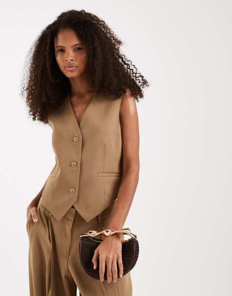 Vero Moda - Getailleerd gilet in beige, deel van mix en match co-ord set - view 1