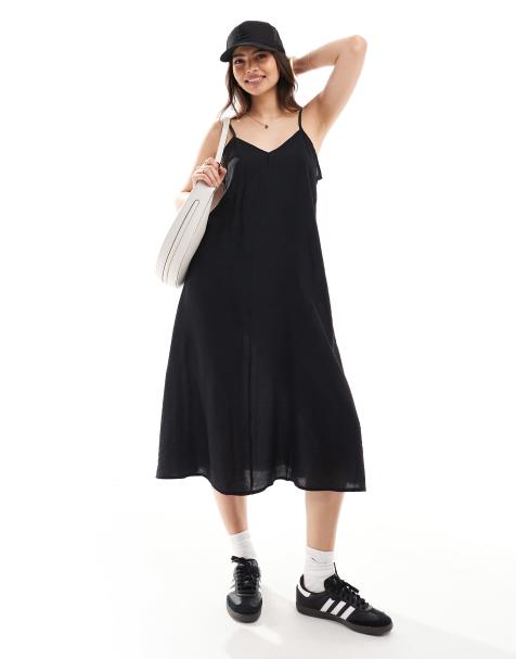 Vero Moda - Geweven midi cami jurk met V-voorkant in zwart - view 1
