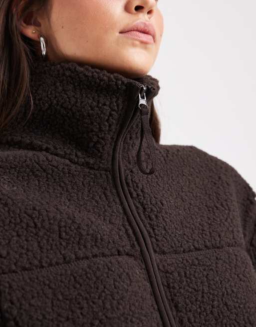 Vero Moda giacca teddy oversize con collo alto in marrone cioccolato, 2 di 4