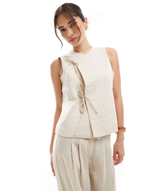 Vero Moda - Gilet allacciato sul davanti color crema in coordinato 