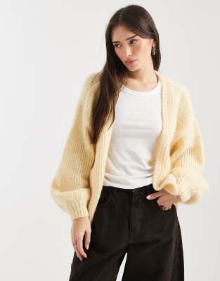 Vero Moda - Gilet bord à bord doux à manches bouffantes - Jaune beurre